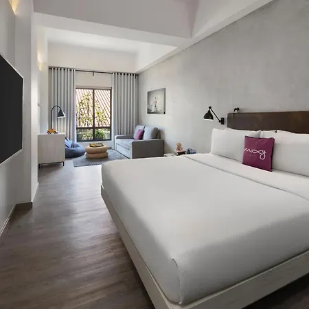Moxy Bandung Hotel Exterior photo