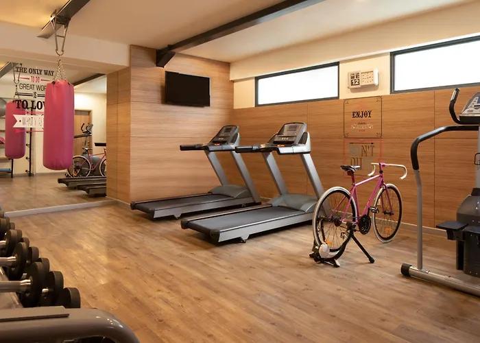 Moxy Bandung