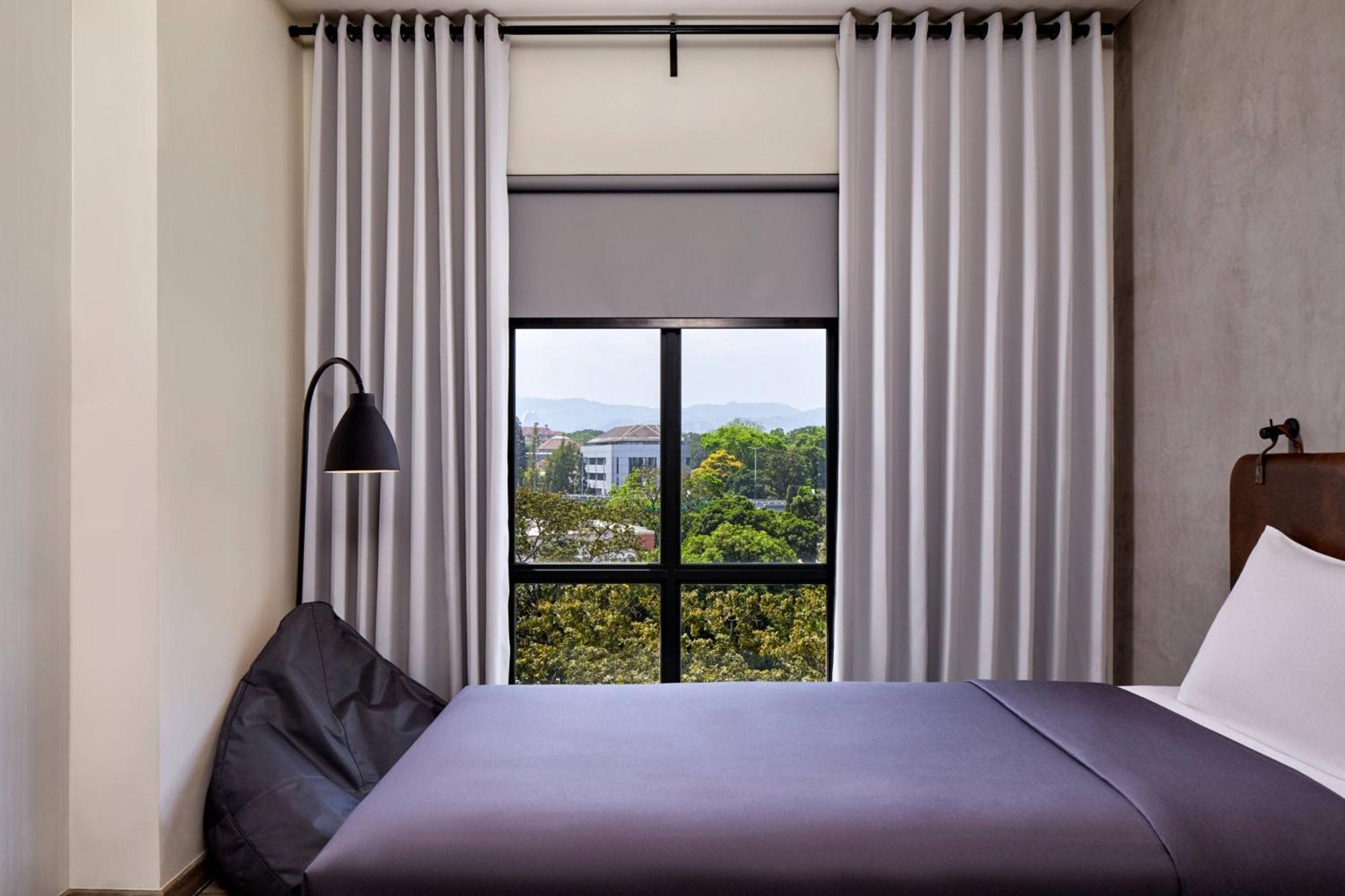 Moxy Bandung