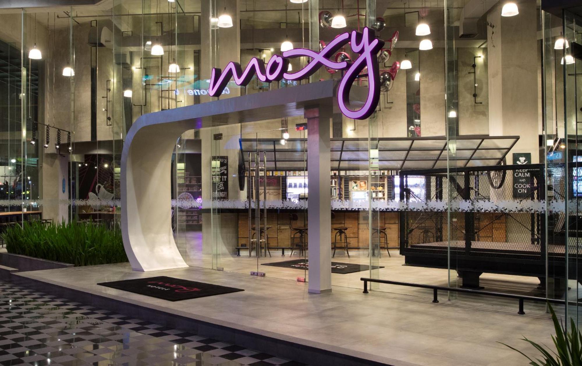 Moxy Hotel 3*